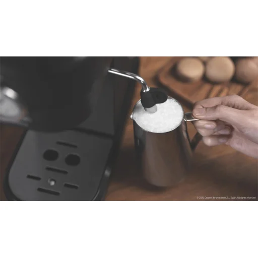 CECOTEC Cafelizzia 790 Black Pro - karos presszó kávéfőző / 01653 - 6