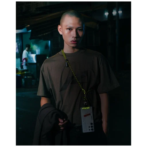 Universal Niteglow telefontartó zsinór 2 az 1-ben, Skinarma Dyno Ve USB-C/USB-C - 5