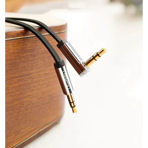 Ugreen AUX 3.5mm-es mini jack lapos kábel 0.5m fekete (AV119 10596) - 2