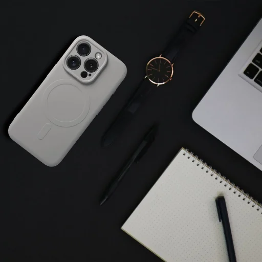 iPhone 17 Pro titán tok - 2