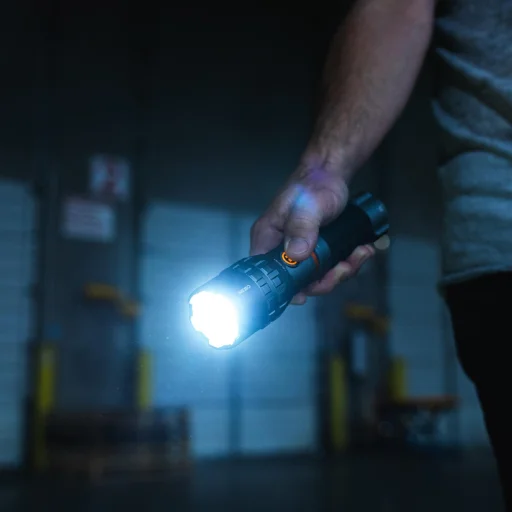 NEBO NEB-0031-G SLYDE KING 4K zseblámpa, 4000 lumen, 2600mAh, alumínium burkolat, IPX7, zoom, 2 funkciós - 3