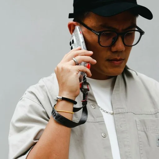 Universal Skinarma Scout kézpánt, telefontartó szürke - 4