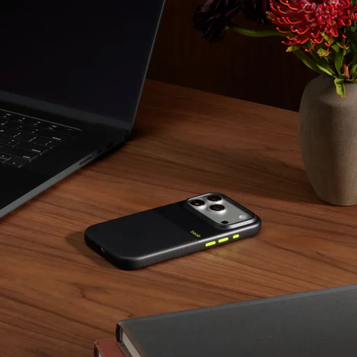 Beats iPhone 17 Pro Rugged Case with MagSafe and Camera Control – Everest Black - 3