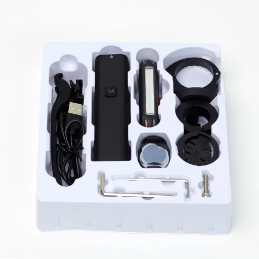 Wozinsky WSBLB3 Első (1000 lm) és Hátsó USB-C Biciklis Lámpa Szett - Fekete - 5