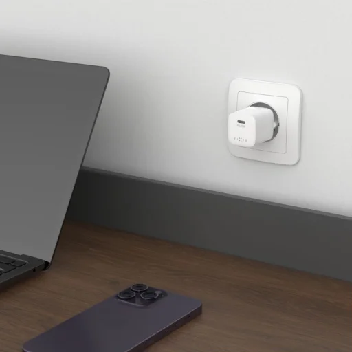 Fixed Wall Charger Mini (FIXCG30M-CC-WH) GaN Type-C PD 3.0 30W Kompakt Kivitel, Type-C Kábellel, 1m Fehér - 11