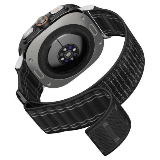Samsung Galaxy Watch Ultra (47mm) Spigen WBF0 szíj Fekete - 12
