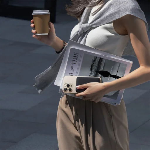  Baseus EnerFill FM11 Ultra-Mini 10000mAh 22.5W MagSafe Kompatibilis Power Bank Baseus Simple USB-C 20V/3A 30 cm Kábellel - Fekete - 9