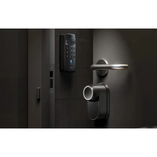 SwitchBot Lock Ultra+Hub Mini (Matter)+Keypad Vision 3 az 1-ben Fekete - 2