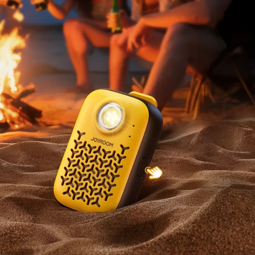 Joyroom Maya JR-MS03 hordozható Bluetooth hangszóró beépített zseblámpával, ellenálló - sárga - 25