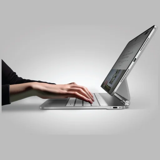 iPad Pro 11" M4 (2024) UNIQ Venno Pro Mágneses Okos Tok billentyűzettel fehér tok - 4