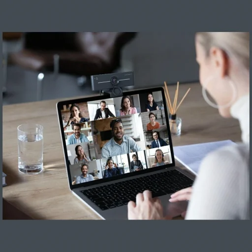 Creative 4K UHD webkamera fekete - 9