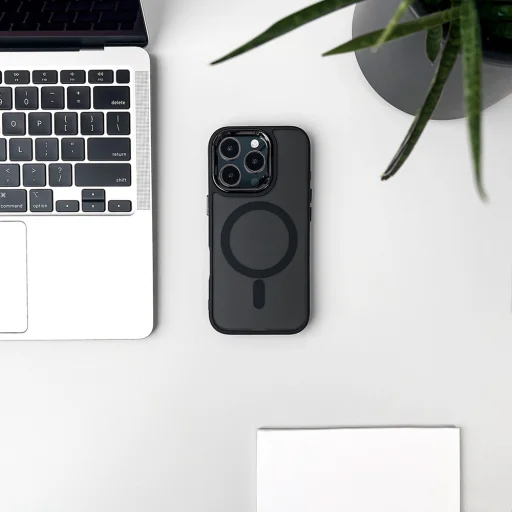 Divatos iPhone 17 Pro Max tok MagSafe kompatibilis - fekete tok - 3