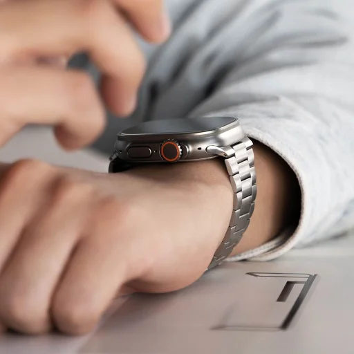 Apple Watch 8 / 9 / 10 / 11 / SE / Ultra (44 / 45 / 46 / 49 mm) Ringke Metal One Air Ezüst szíj - 6