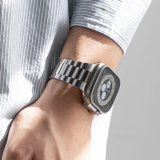 Apple Watch 8 / 9 / 10 / 11 / SE / Ultra (44 / 45 / 46 / 49 mm) Ringke Metal One Air Ezüst szíj - 4