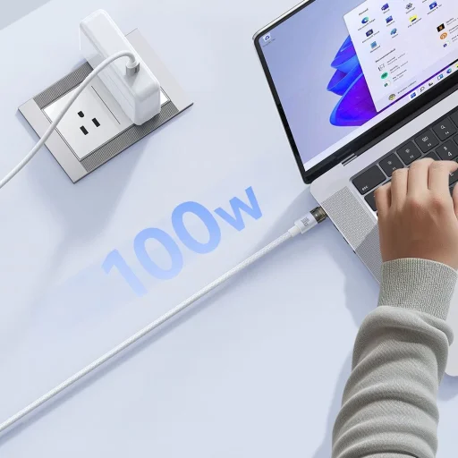 USB-C to USB-C Fehér Mcdodo - Data Cable (CA-5582) töltőfényes átlátszó kábel, 100W, 1,2m - 4