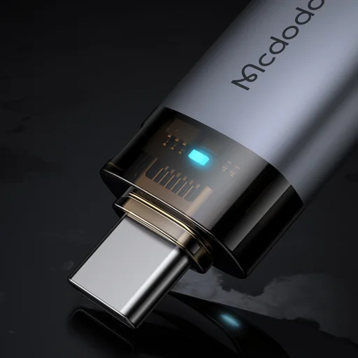 Mcdodo OTG Adapter (OT-7400) USB3.0 to Type-C, Aluminium Alloy, Töltés és Adatszinkronizálás, 5 Gbps, Kék Fény, Nyakpánt - Fekete - 6