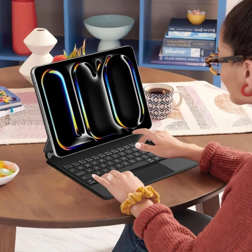 iPad Pro 11” 2024 Tok Tech-Protect SmartCase Mágneses + Billentyűzet Fekete - 10