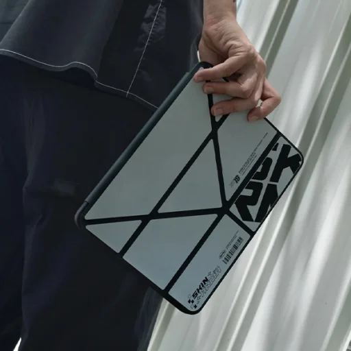 iPad Air 11" (M2) Skinarma Kira Kobai króm tok - 7