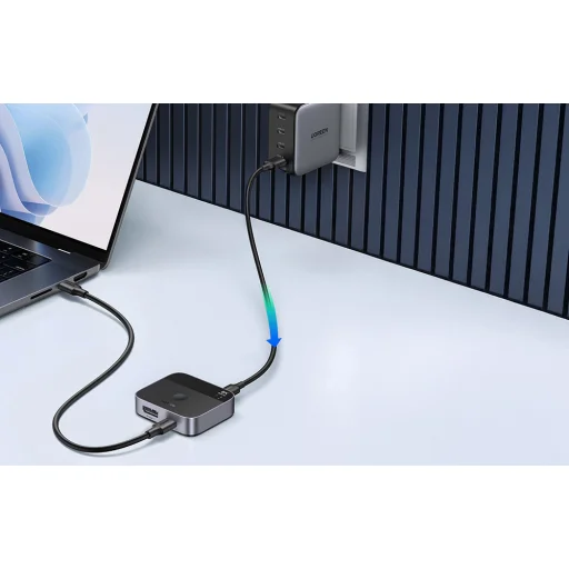 Ugreen AW701 DisplayPort+USB-C 2 az 1-ben kapcsoló - 7