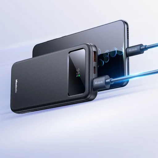 Power Bank Mcdodo (MC-4220) - Type-C + 2x USB-A Portok, 10000mAh, 22.5W, LED Kijelző - Fekete - 6