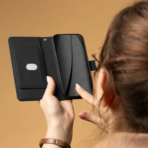 Smart Triangle case for iPhone 17 Pro 6,3" black - 6