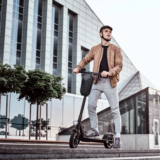 Wozinsky Vízálló táska elektromos roller / robogóhoz 4L fekete (WSB2BK) - 23