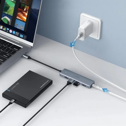 Ugreen USB - 4xUSB 3.2 Gen 1 HUB elosztó micro USB energia ellátással szürke (CM219 70336) - 3