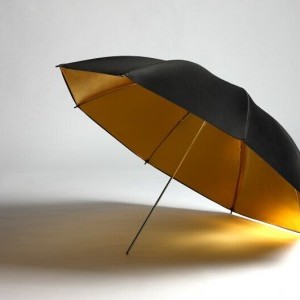 Fekete/arany ernyő 84cm