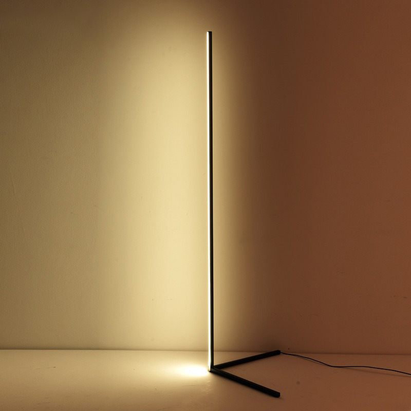 RGB LED Fekete saroklámpa, állólámpa, hangulatvilágítás távirányítóval 140cm-7