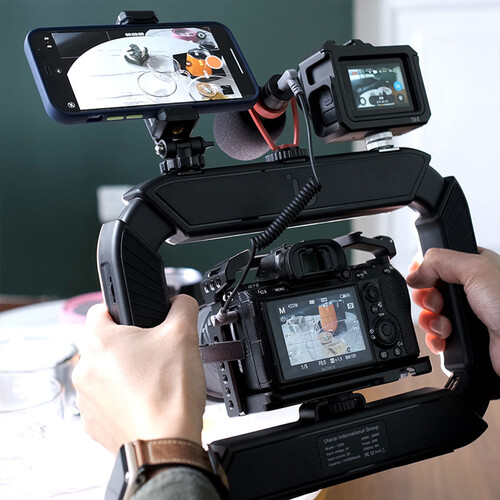 Ulanzi U200 vlogger rig, videós rig, LED világítás mobiltelefon tartóval, 1/4 csatlakozással, vakupapucs foglalattal (2245)-2