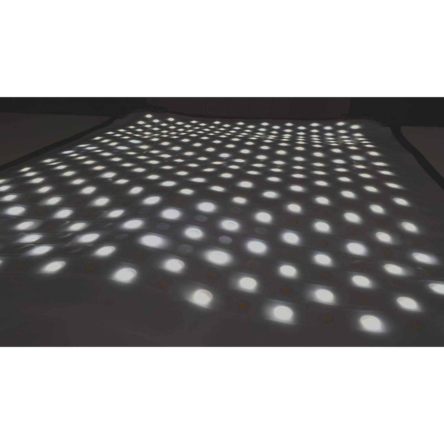 Falcon Eyes RX-18TDX II feltekerhető, hordozható LED videólámpa, világítás 100W 3000-5600K méhsejtráccsal-2