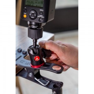 Manfrotto Rugós csipesz vakupapucs csatlakozással (175F-2)