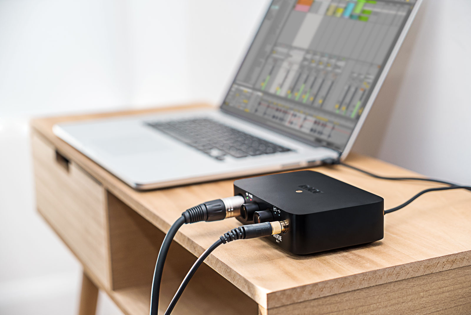 RODE AI-1 USB audio interfész-4