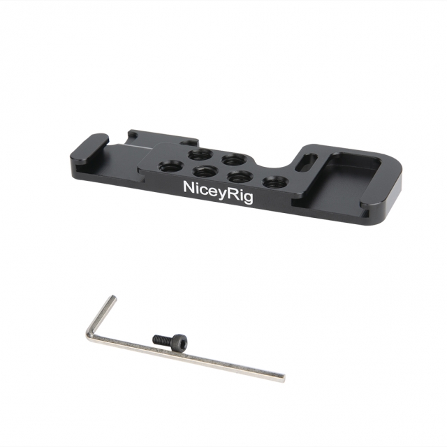 NICEYRIG vakupapucs adapter 1/4-es csatlakozással Sony A6100/A6300/A6400/A6500 kamerához (bal oldali) (321)-6