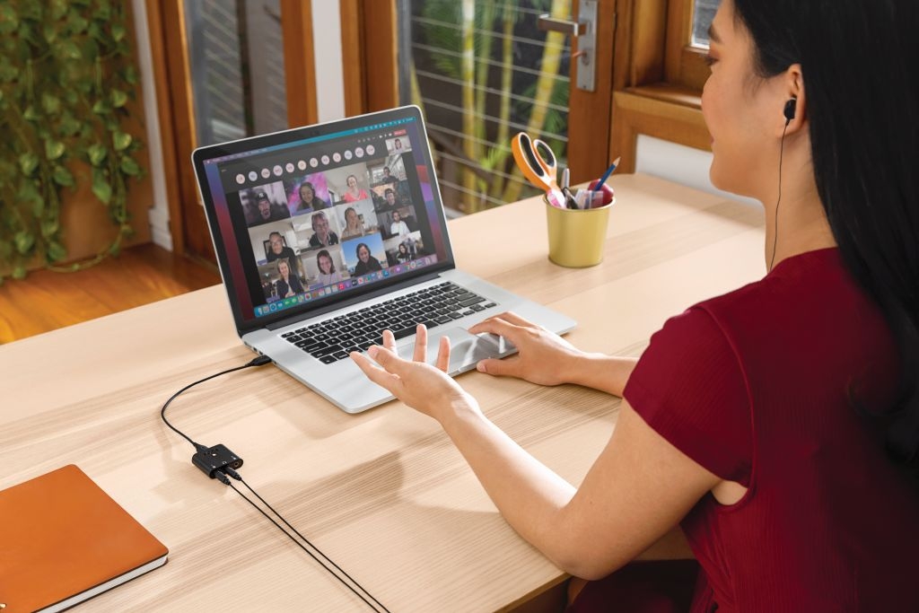 RODE AI-Micro két csatornás TRS/TRRS mikrofon és fejhallgató interfész USB-C aljzattal, Lightning, USB-C és USB-A kábelekkel-12