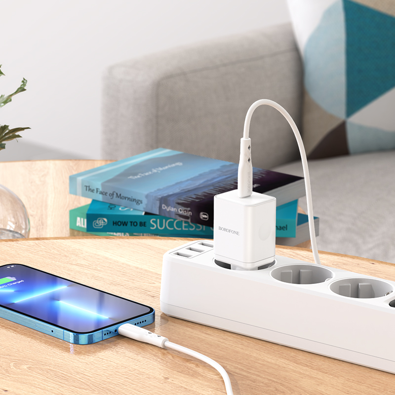Borofone BN6 hálózati töltő adapter Type C QC 3.0 PD 20W fehér-2