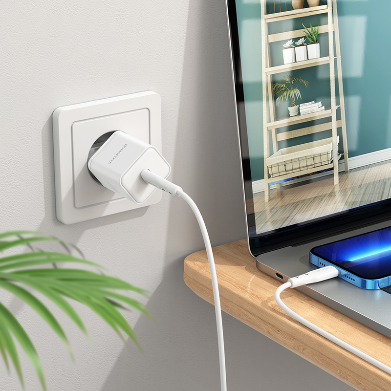 Borofone BN6 hálózati töltő adapter Type C QC 3.0 PD 20W fehér-4