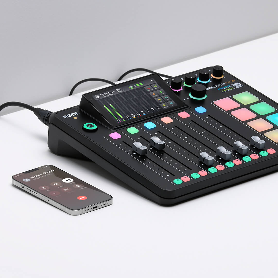 RODE RODECaster Pro II négy mikrofoncsatornás audio produkciós keverő és rögzítő USB, Bluetooth, Ethernet és WiFi csatlakozásokkal-26