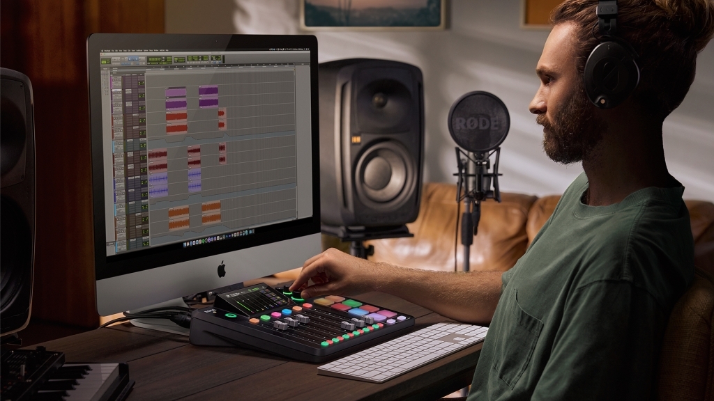 RODE RODECaster Pro II négy mikrofoncsatornás audio produkciós keverő és rögzítő USB, Bluetooth, Ethernet és WiFi csatlakozásokkal-2