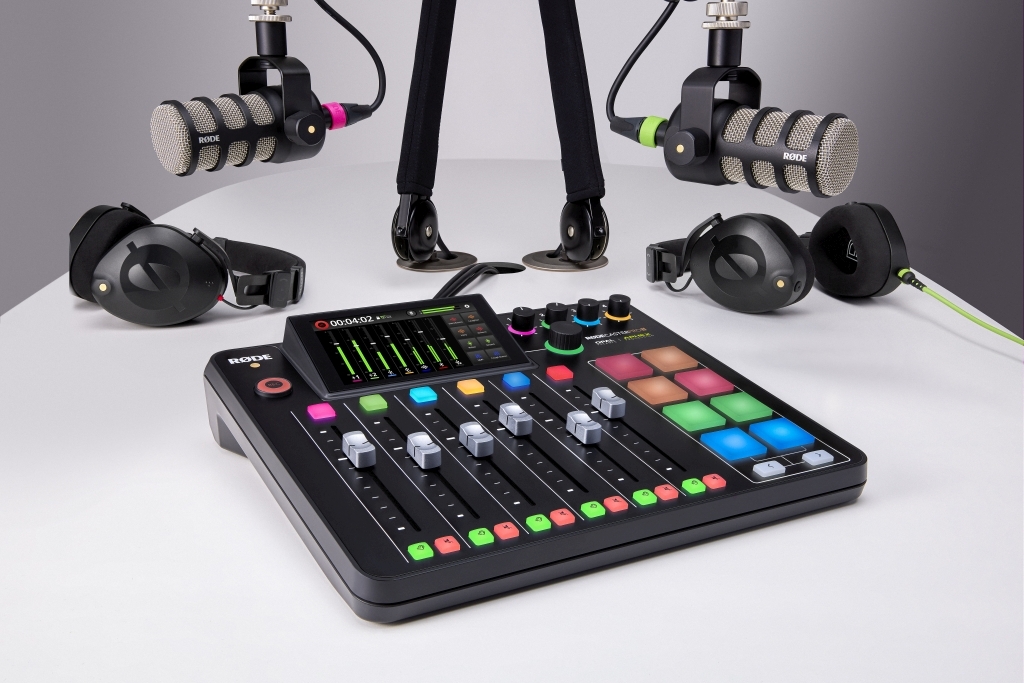 RODE RODECaster Pro II négy mikrofoncsatornás audio produkciós keverő és rögzítő USB, Bluetooth, Ethernet és WiFi csatlakozásokkal-10