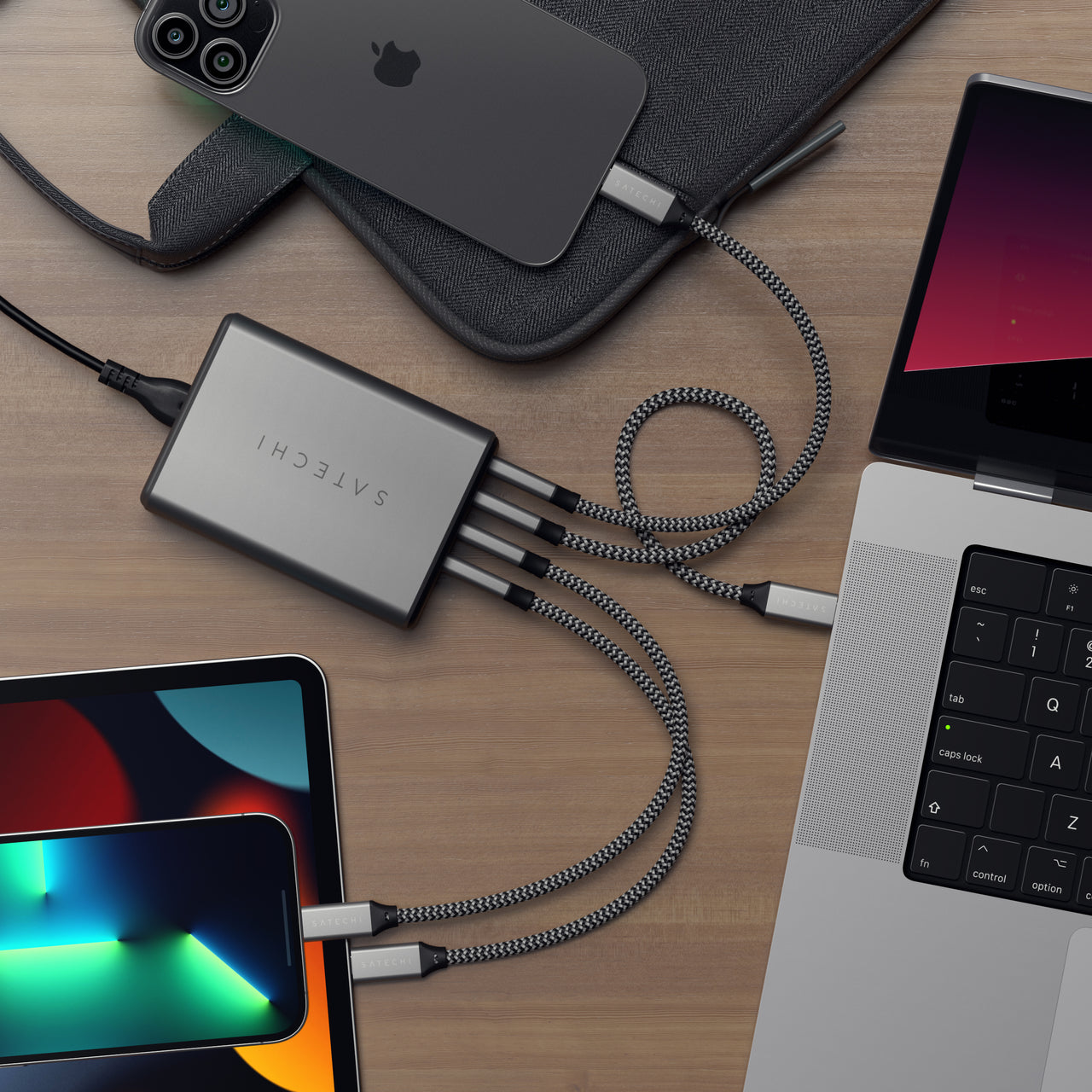Satechi 165W 4x USB Type-C PD GaN hálózati töltő adapter (ST-UC165GM-EU)-6