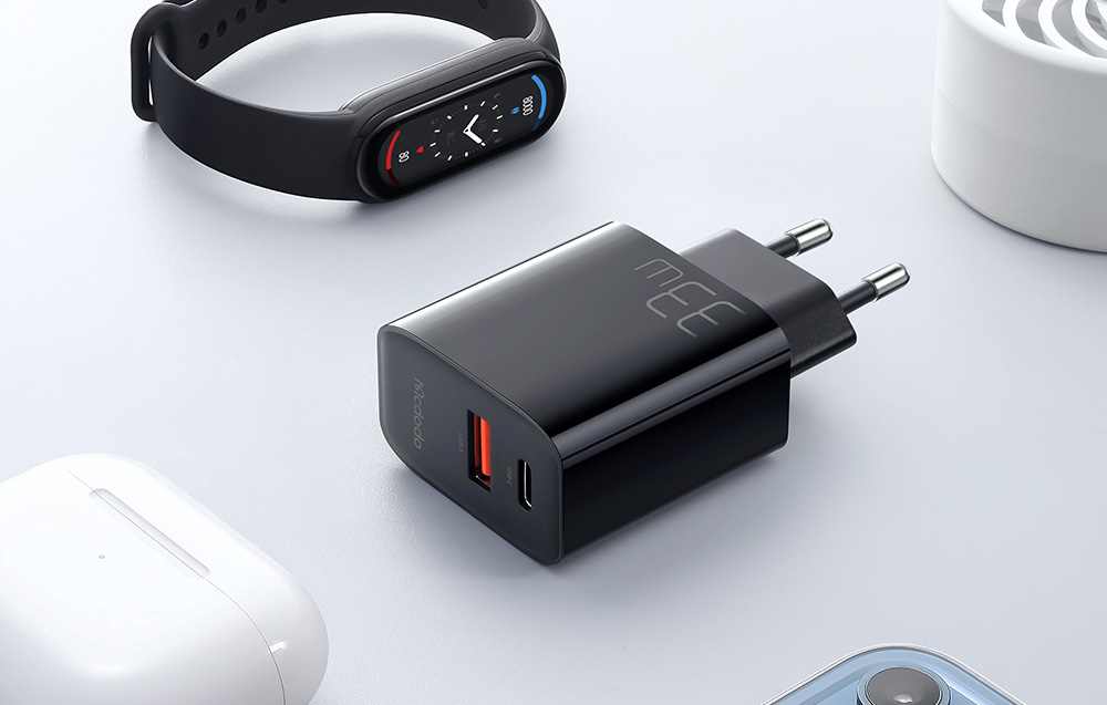 Mcdodo CH-0921 USB-A + USB-C hálózati töltő adapter GaN 33W (fekete)-5