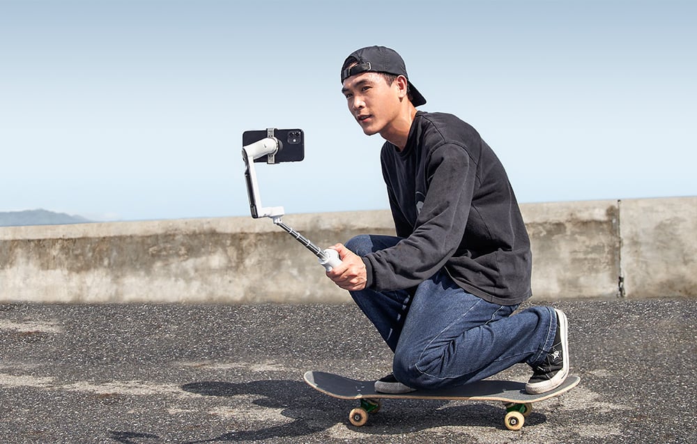 Insta360 Flow Standalone Gimbal (Szürke) (CINSABBA)-3