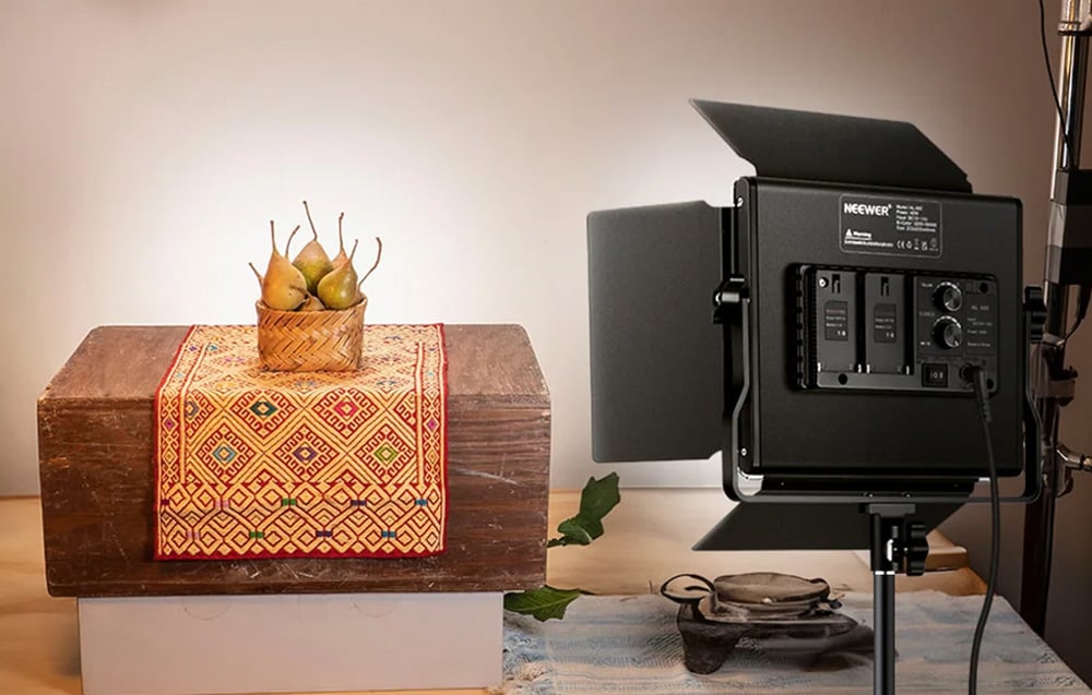 Neewer 660 Bi Color LED videólámpa szett 40W 3200-5600K-4