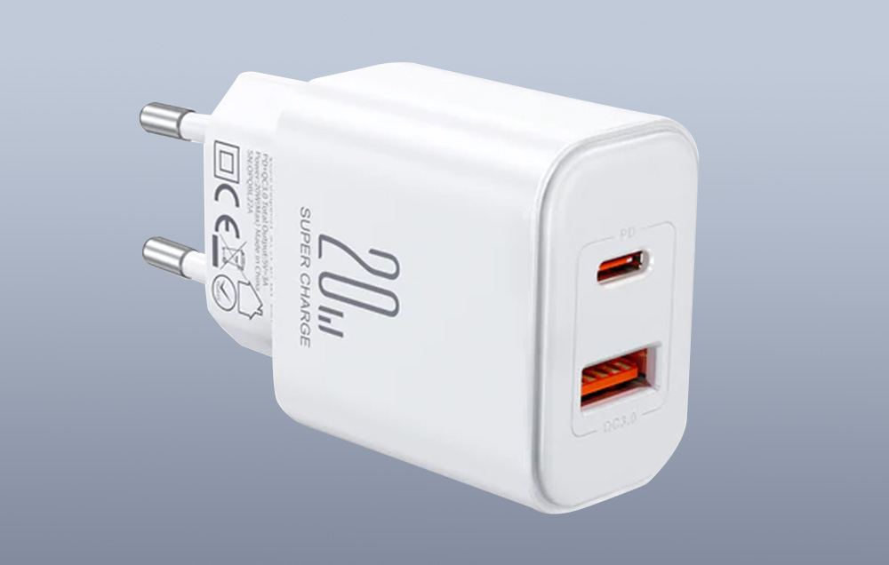 Joyroom JR-TCF05 hálózati töltő adapter USB-A QC3.0, USB-C PD 20W (fehér)-4