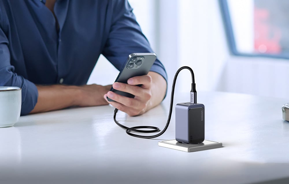 Ugreen Nexode Air 65W hálózati töltő adapter 1x USB-A + 2x USB-C (szürke)-3