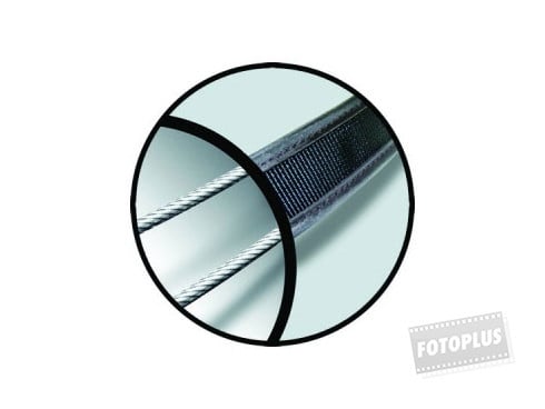 Pacsafe Carrysafe 75 nyakpánt acélhuzal megerősítéssel-2