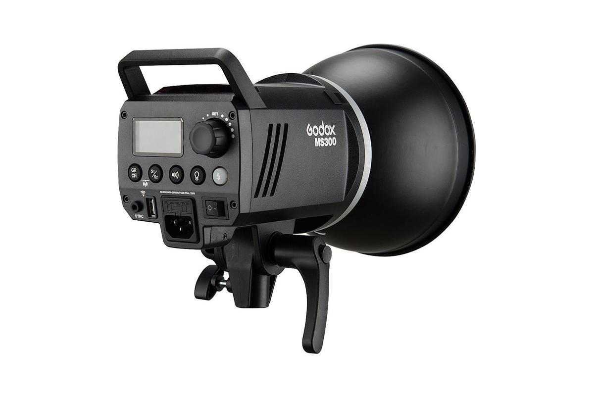 Godox MS300-D 3 lámpás szett-2