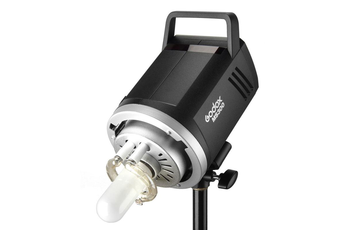 Godox MS300-D 3 lámpás szett-7
