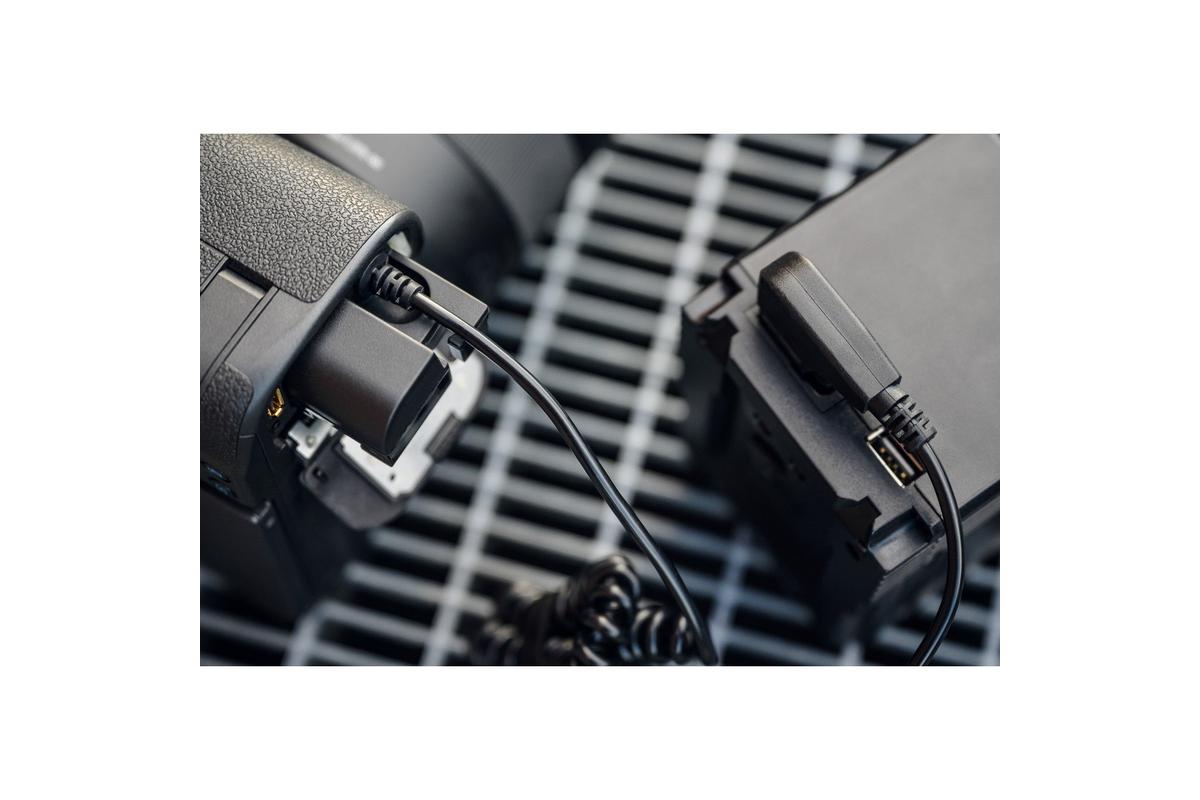 Newell D-Tap power adapter LP-E6-3